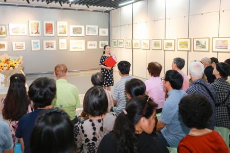 Beat365官方网站老年大学顺利举办水彩班学员作品展