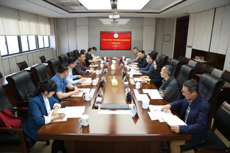 都安瑶族自治县教育局到Beat365交流座谈