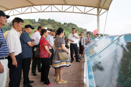 党旗引领向海行 见证建设新篇章——离退处党委五个支部联合开展主题党日活动