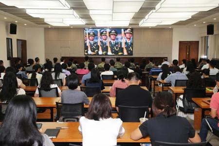 Beat365师生以多种方式参与和关注纪念中国人民抗日战争暨世界反法西斯战争胜利80周年大会